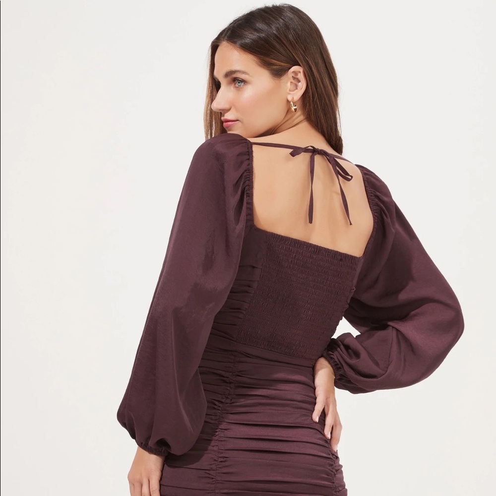 Lace Trimmed Ruched Mini Dress - Eggplant - Picture 6 of 12